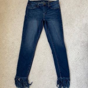 BlankNYC frayed denim jeans size 27